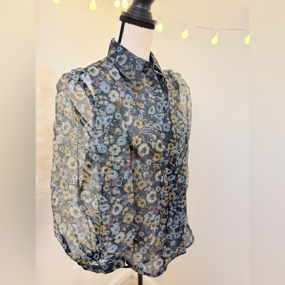 Stradivarius White and Blue Puff Sleeve Blouse - Picture 3 of 6